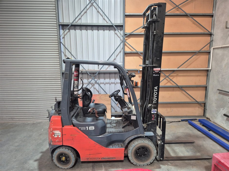 Unreserved 2019 Toyota 32-8FG18 Counter Balance Forklift