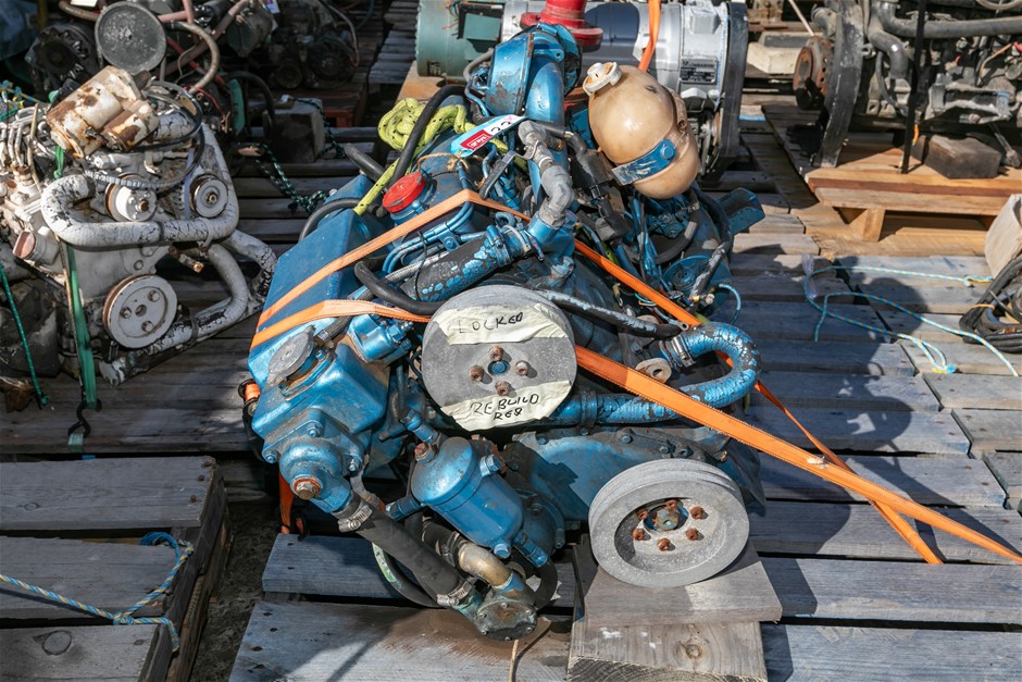 <B>NANNI 4180 4 Cylinder Diesel Engine</B>