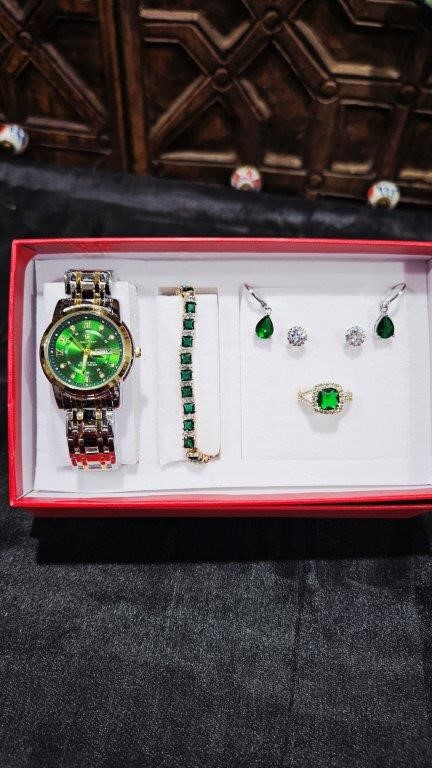 5-Piece Jewellery Set.Watch,Bracelet, Ring & Two Earrings(Gift Box Included
