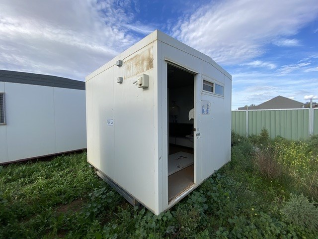 <p>3 x 3m Transportable Ablution Block</p>
