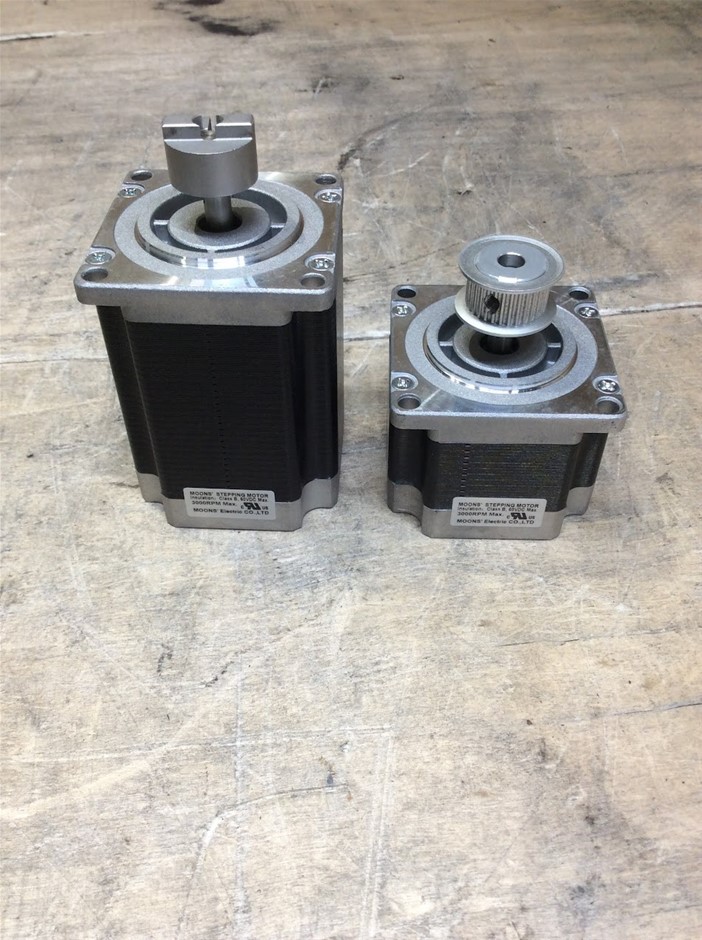 MOONS' 3000RPM Electric Stepping Motor (Lot of 2)