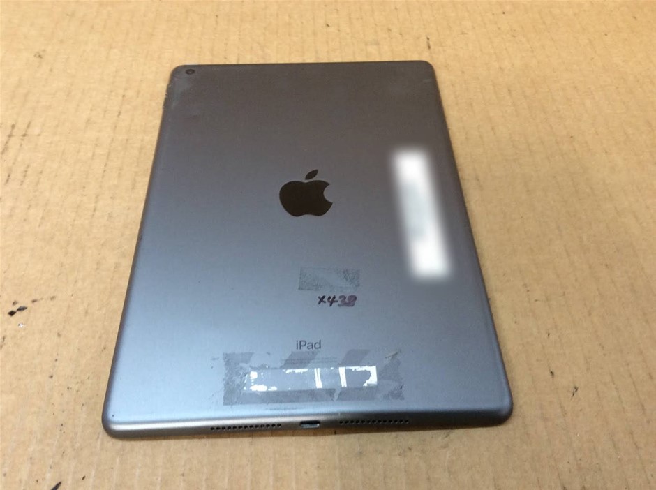 APPLE IPAD 7TH GEN A2197 A10 32GB Tablet
