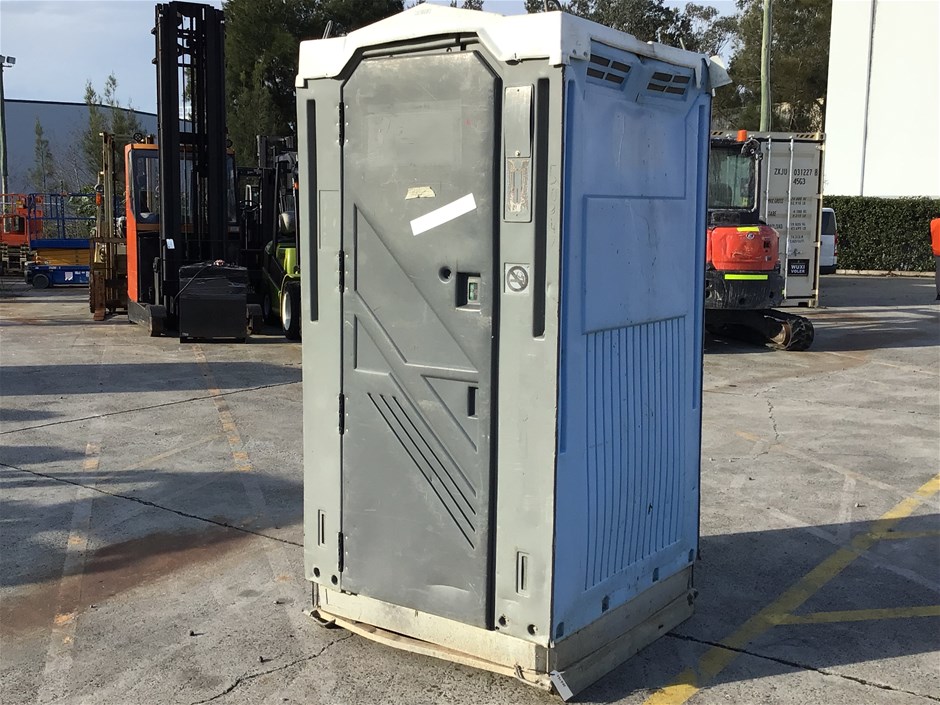 <p>Portable Toilet on Skid</p>