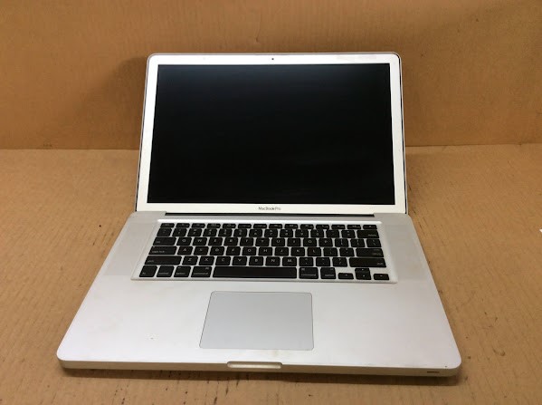 APPLE MACBOOK PRO (A1286)(EMC2353) Laptop I5-520M 4GBRAM/320GB