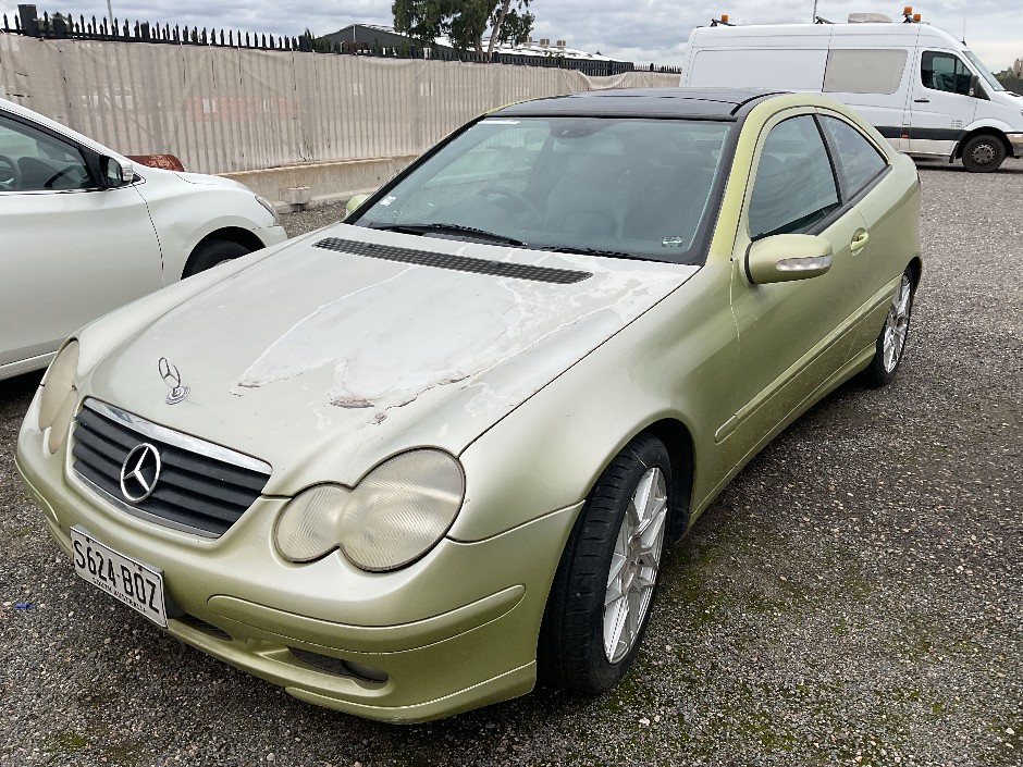 2001 Mercedes-Benz C-Class C200 Classic Petrol