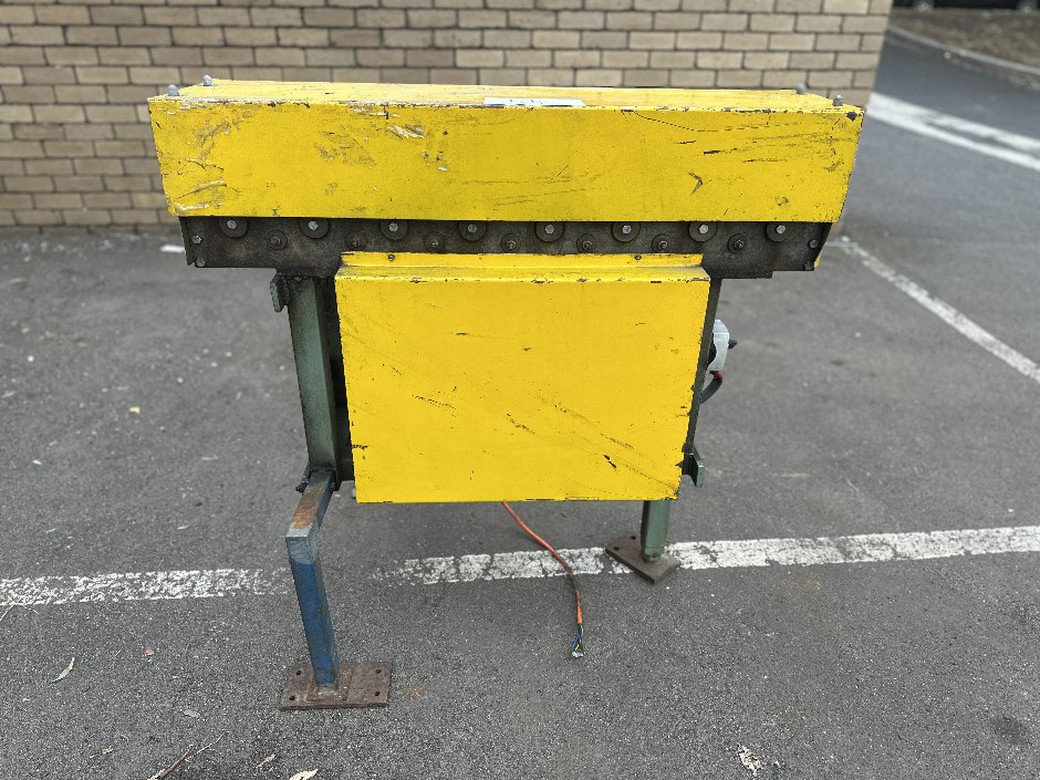 <p>8mm Turning up machine</p>