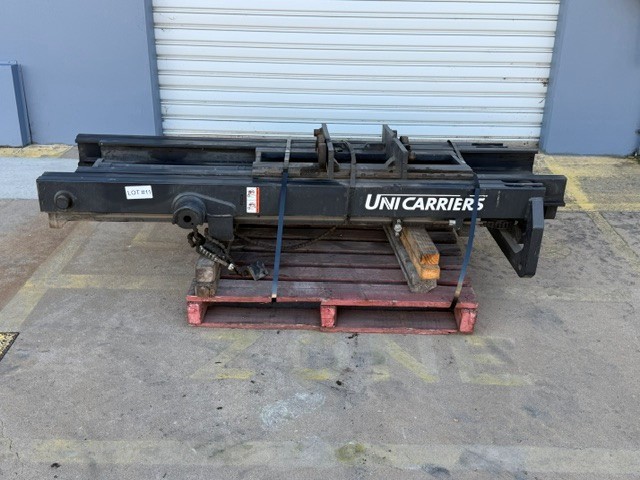 <p>Forklift Mast + Carriage</p>