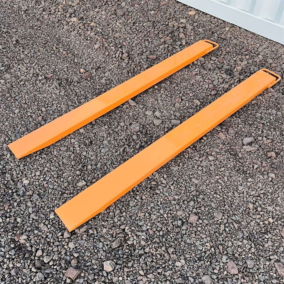 Unused 2026 Skid Steer Pallet Forks Extensions