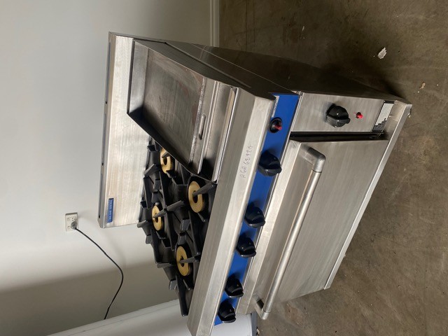 Blue Seal Evolution Series G506C - 900mm Gas Range Static Oven