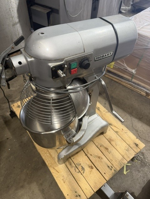 <p>Hobart 20 L Mixer</p>