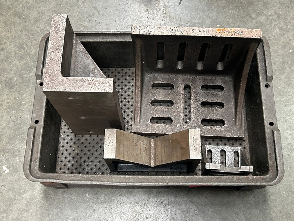 Crate of 3x Steel Angle Plates