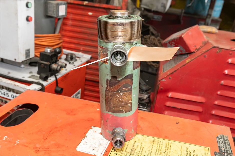 Double Acting Hydraulic Ram