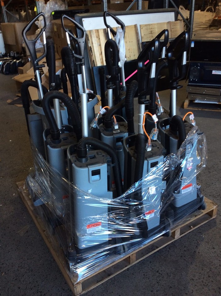 Nilfisk VU500 Upright Vacuum Cleaner