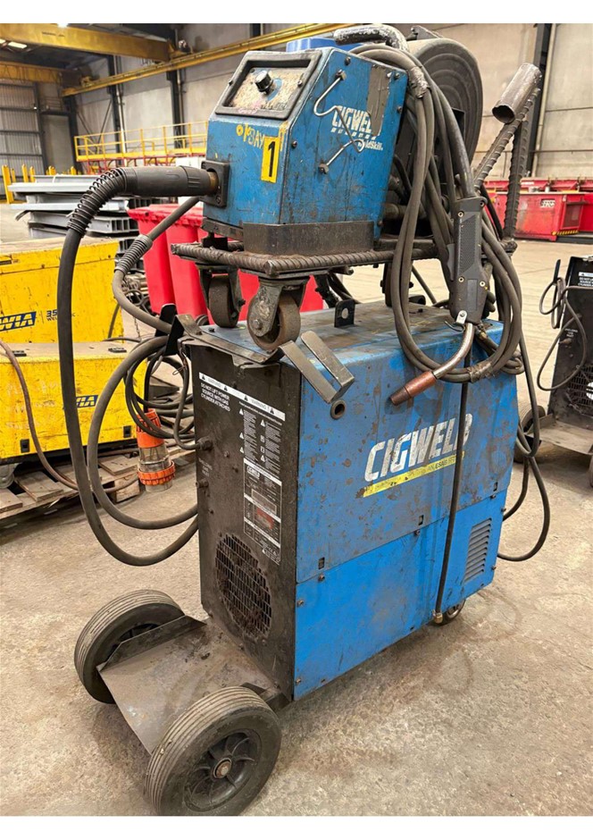 CIGWELD WeldSkill 350 MIG Welder
