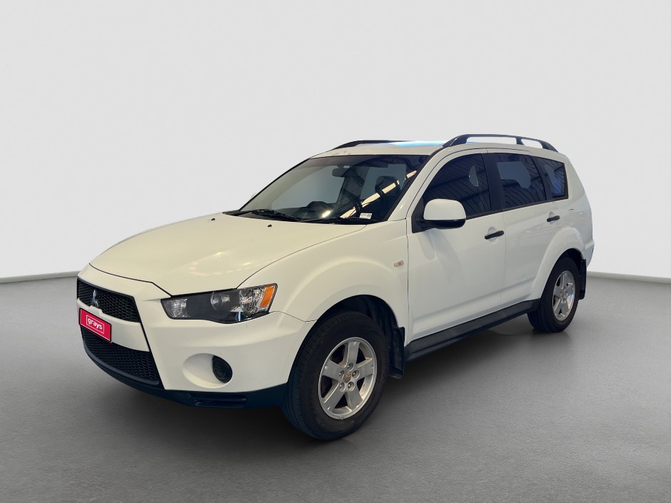 2010 Mitsubishi Outlander LS Petrol
