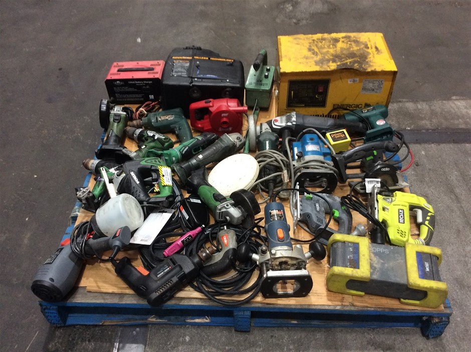 Mixed Brand Drills, Grinders, Sanders, Routers And Power Tools
