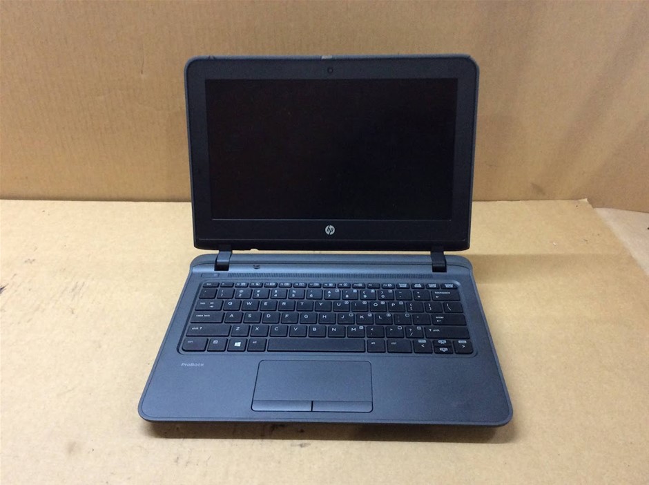 HP ProBook 11 G1 Laptop i3-5005U 4GBRAM 128GB Black