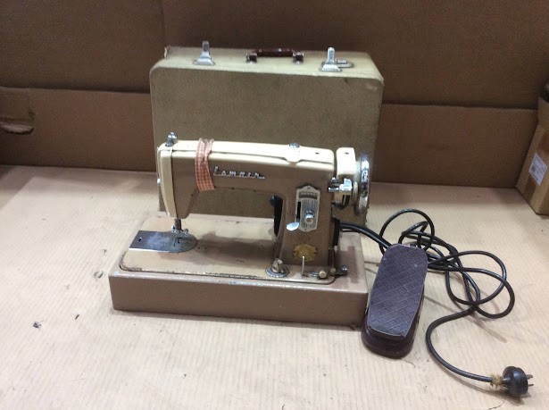 Lemair Vintage Sewing Machine