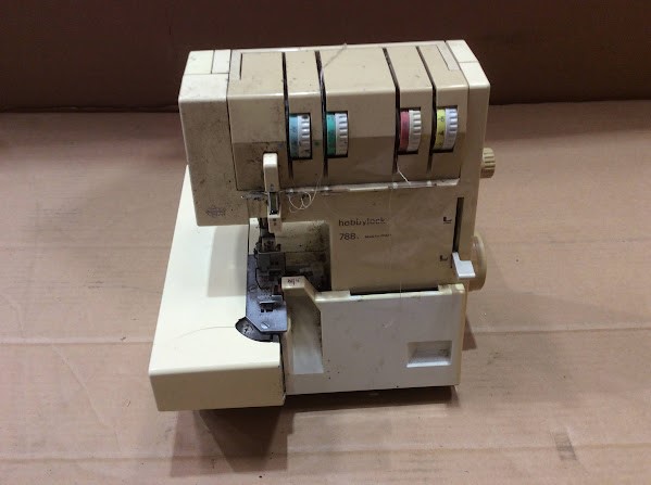 Pfaff Hobbylock 788 Overlock Sewing Machine