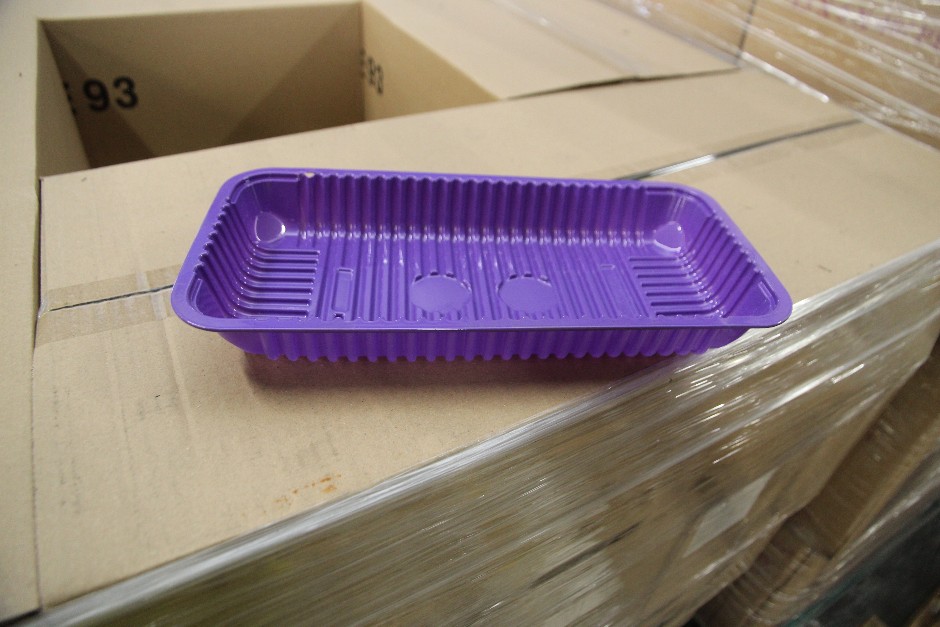 <p>Eco Food-Pac Turn Edge Purple Trays Unused in Box</p>