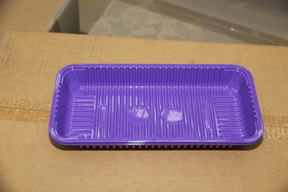 <p>Eco Food-Pac Turn Edge Purple Trays Unused in Box</p>
