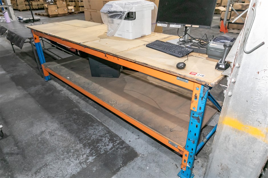 Mobile Pallet Racking Table with Under Shelf