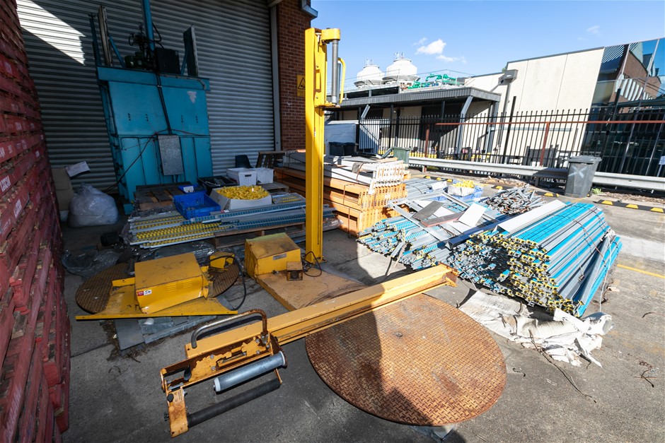 Safetech E/M3 Pallet Wrapping Machines