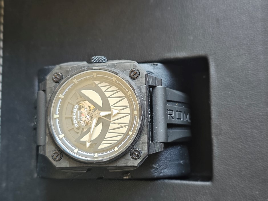 ROMAGO LUMINFUSION CARBON 46.5MM CARBON RM111 AUTOMATIC BXP & COA