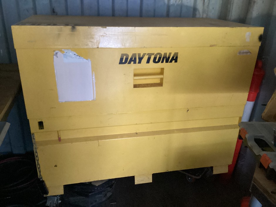 Daytona Lift-up Sitebox