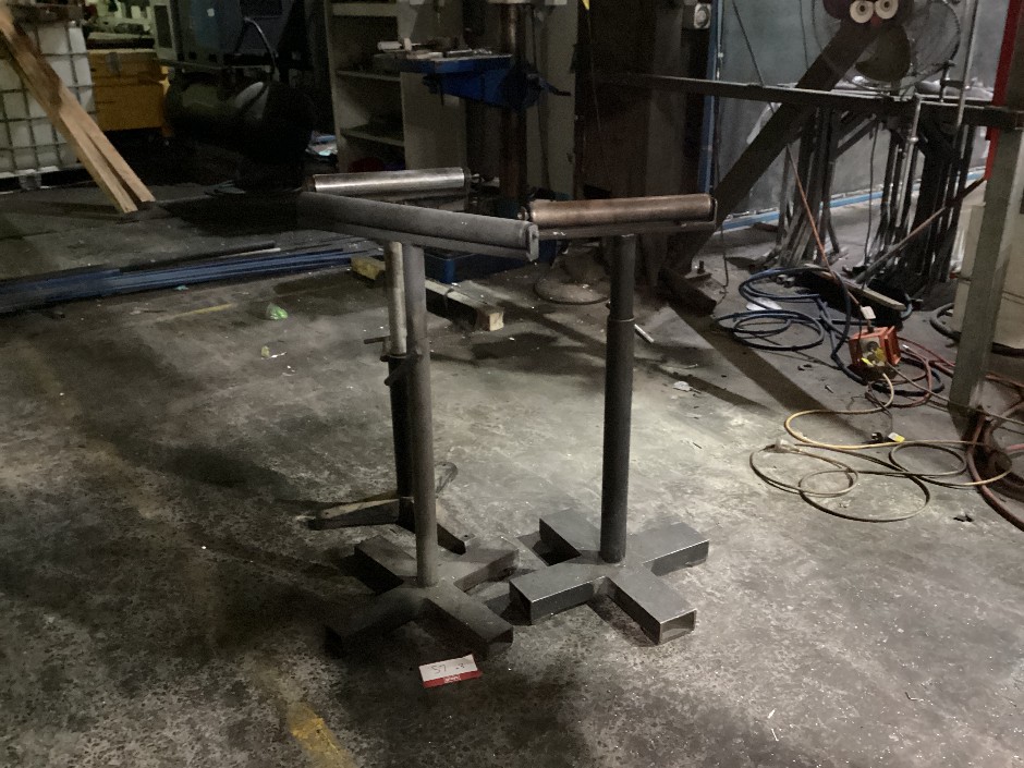 <p>3 x Roller Stands</p>