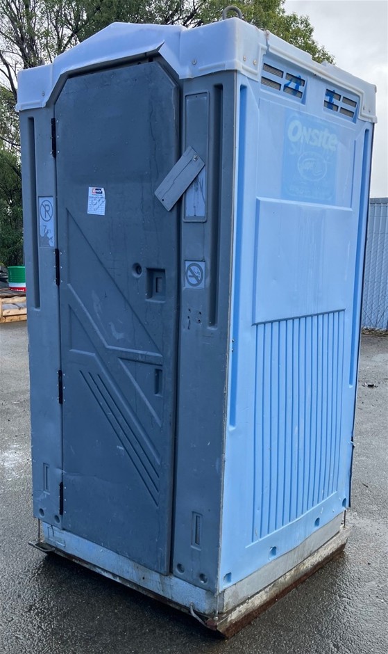 Portable Toilet - Fresh Water Flush - Burleigh Heads