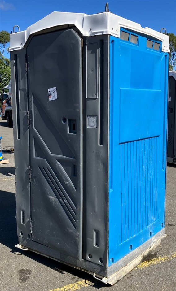 Portable Toilet - Fresh Water Flush - Burleigh Heads