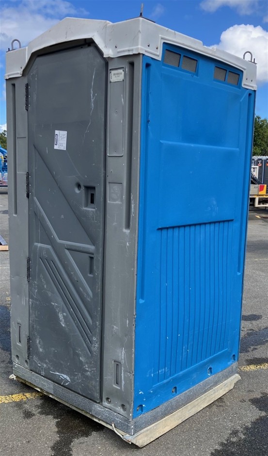 Portable Toilet - Fresh Water Flush - Burleigh Heads