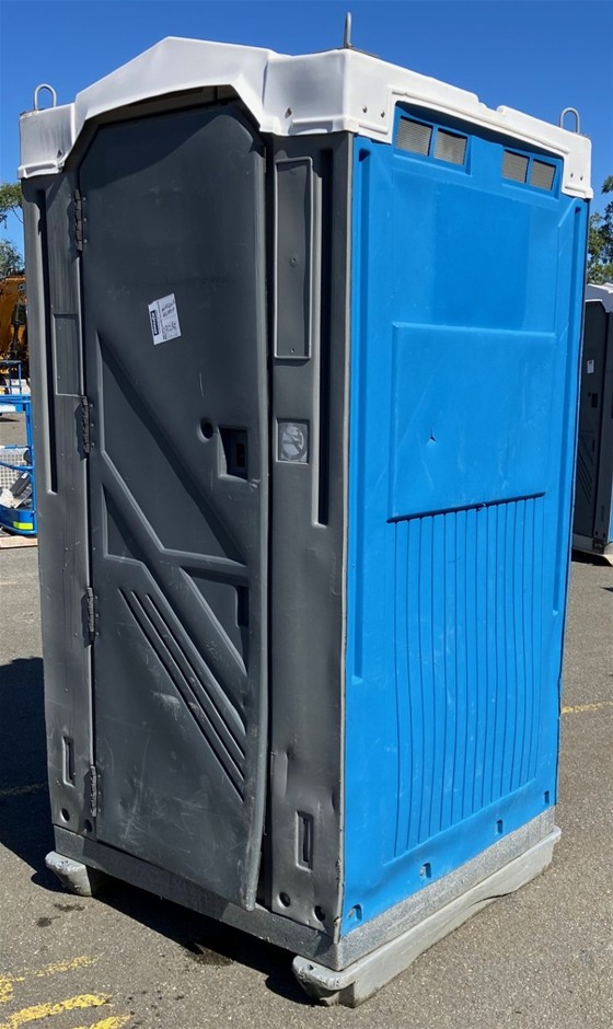 Portable Toilet - Fresh Water Flush - Burleigh Heads