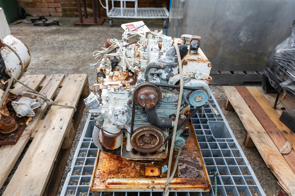<B>YANMAR 3 Cylinder Marine Diesel Motor</B>