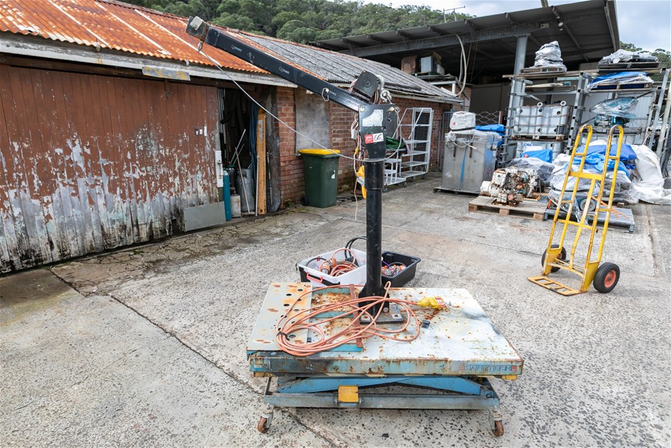 <B>Safetech Electric Mobile Lift Platform with Cable Jib Hoist</B>
