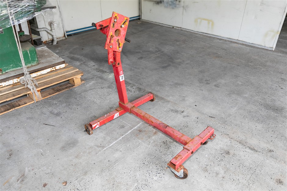 <B>Mobile Engine Stand</B>