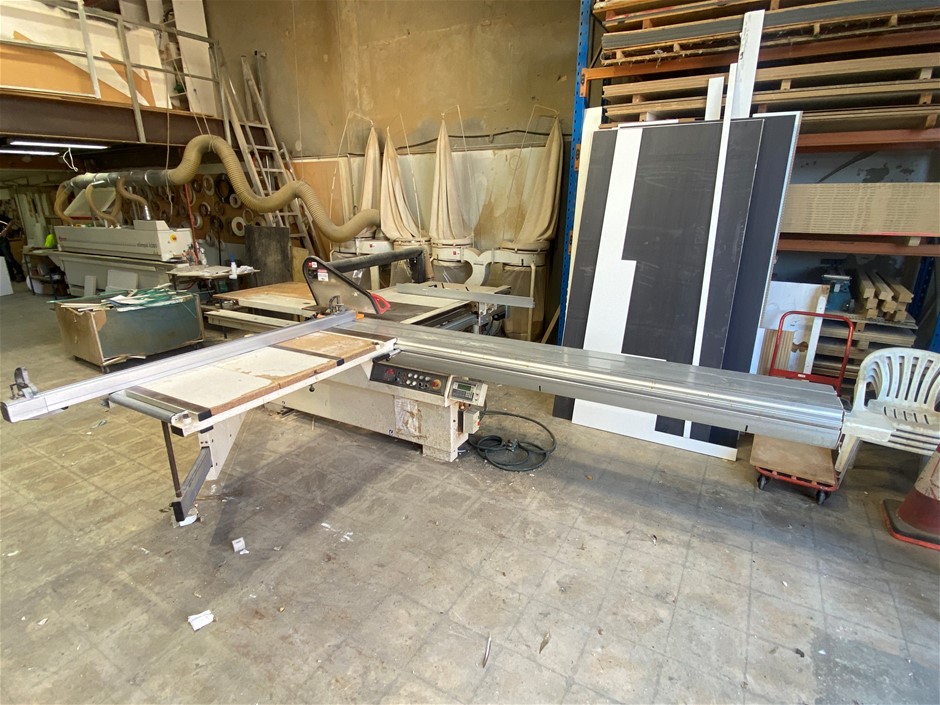 SCM SI400E Sliding Table Panel Saw