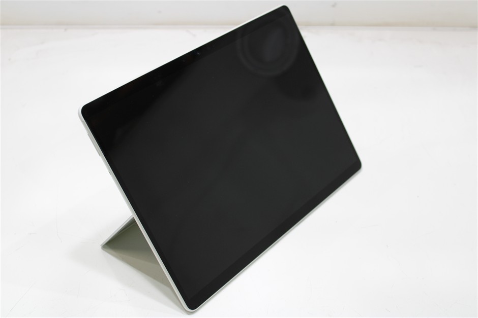 MICROSOFT SURFACE PRO 8