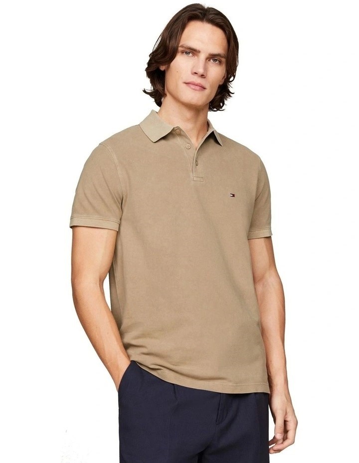 TOMMY HILFIGER Garment Dyed Flag Embroidery Regular Polo Shirt. Size: M. Co