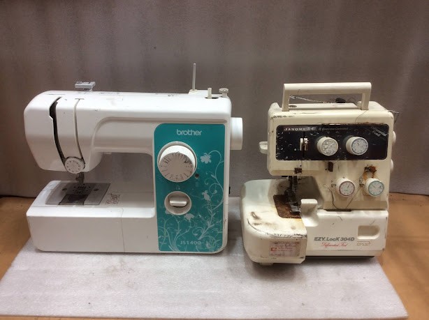 Brother JS1400&Janome Ezy Lock 304D Sewing Machine (Lot of 2)