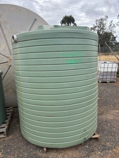 2500 litre Water Tank