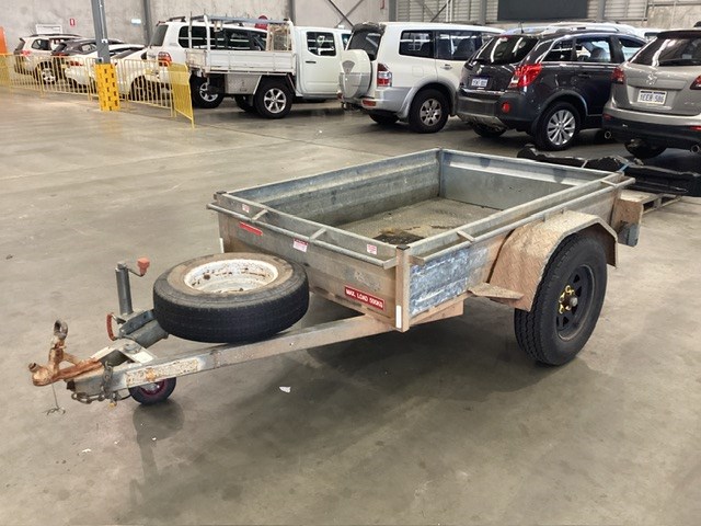 <p>Single Box Trailer</p>