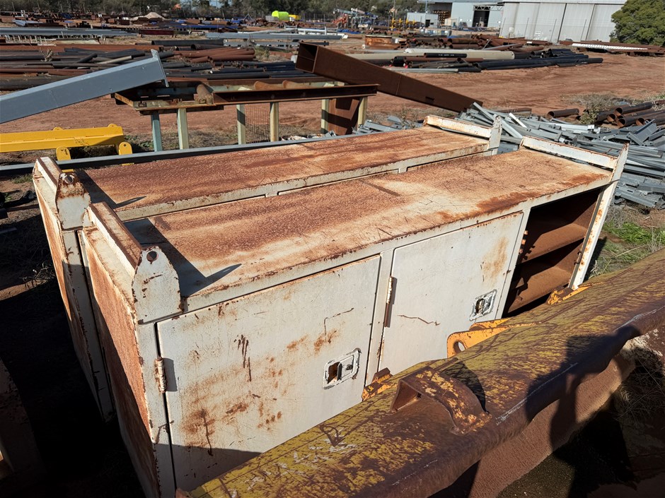 <p>Tray Toolboxes</p>