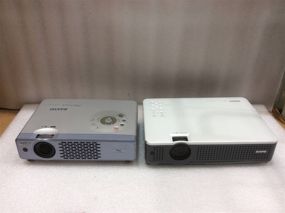 Sanyo PLC-XU41 Projector + Sanyo PLC-XU75 Projector