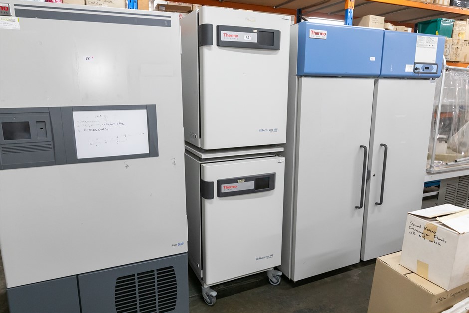 CO2 Incubators Stacked Pair with Castors 165 Litre Capacity
