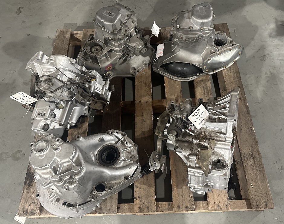 <p>Pallet of Qty 5  FWD Manual Gearboxes</p>
