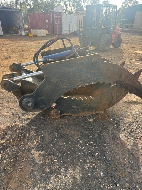 Caterpillar 336 Excavator Tree Grab