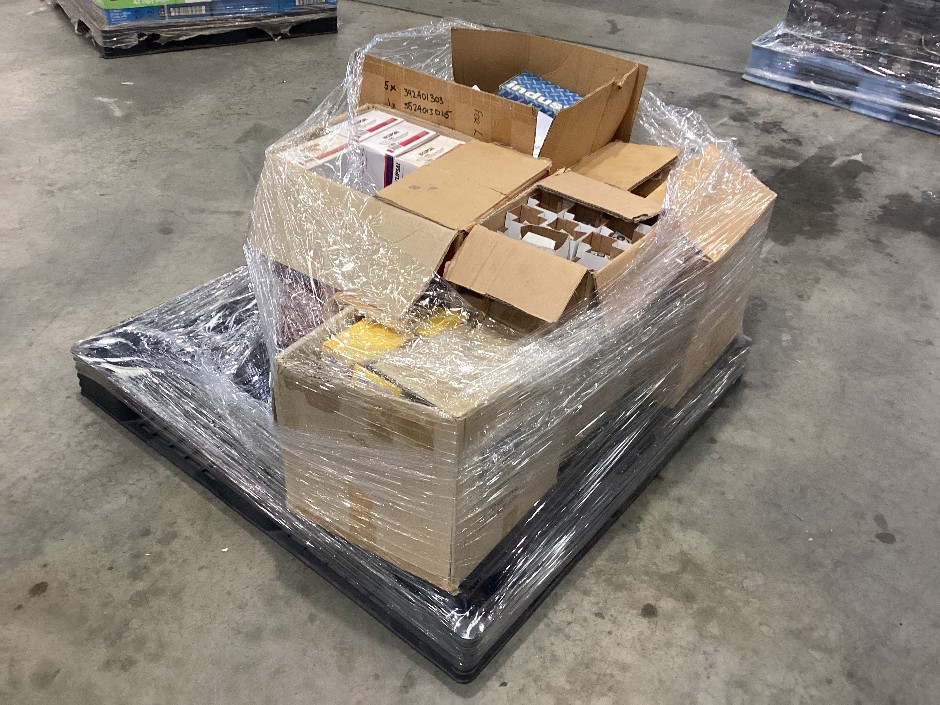 <p>Pallet containing miscellaneous electrical components</p>