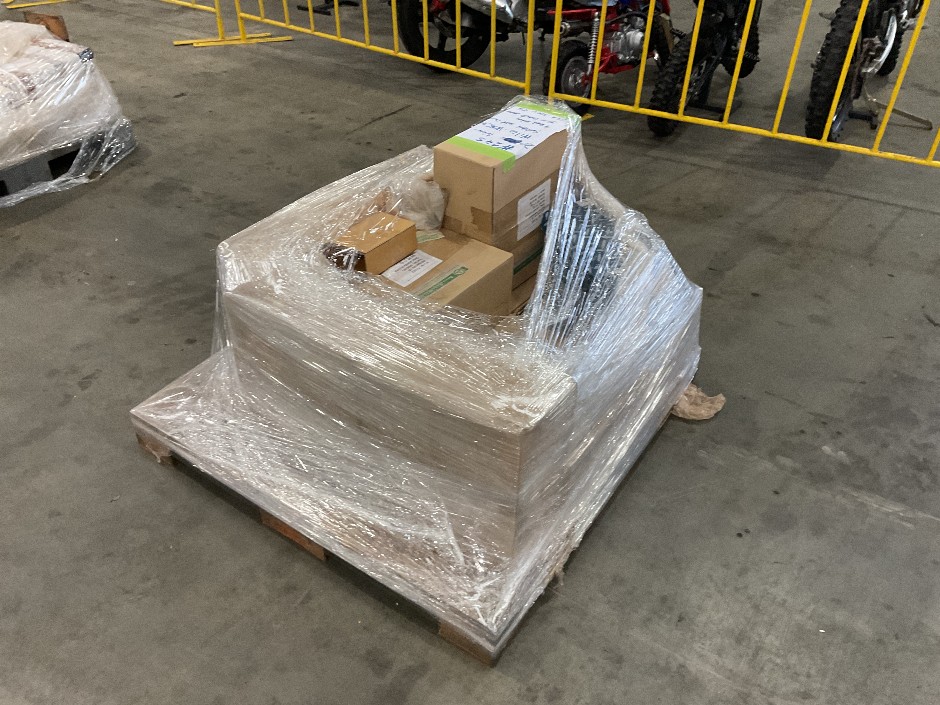 <p>Pallet Of Switch Socket Oulets</p>